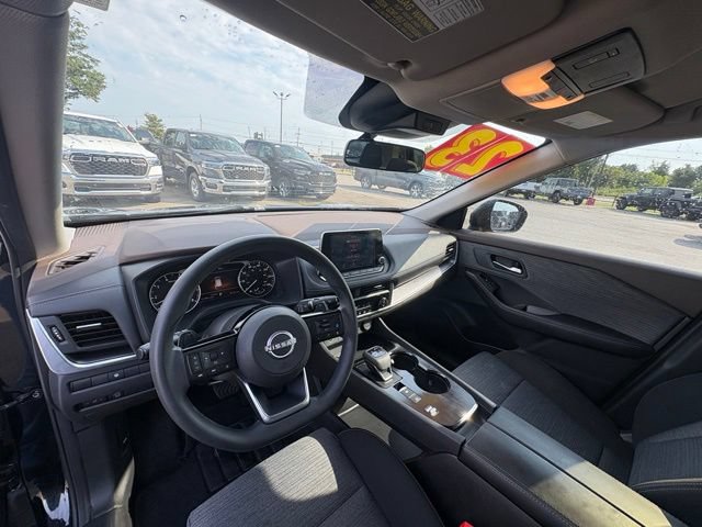 Used 2023 Nissan Rogue SV FWD image 16