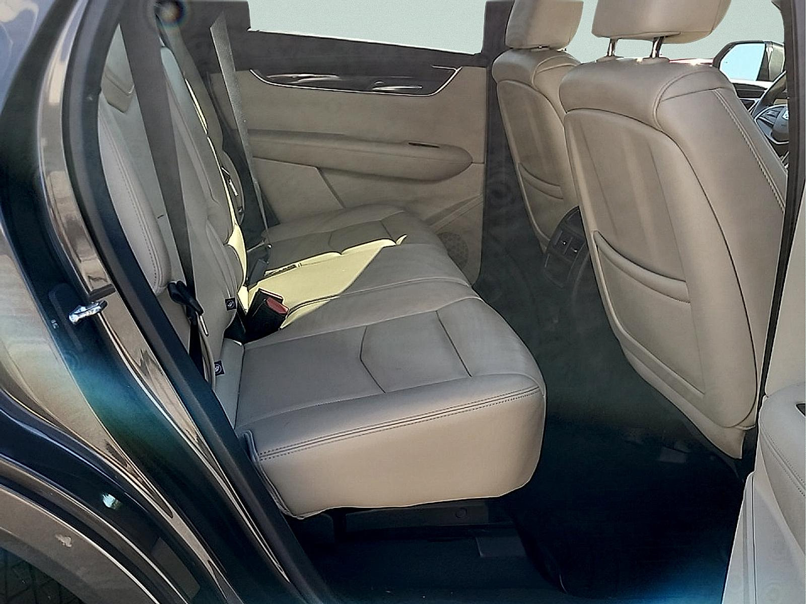 Used 2019 Cadillac XT5 Luxury AWD/4WD image 11