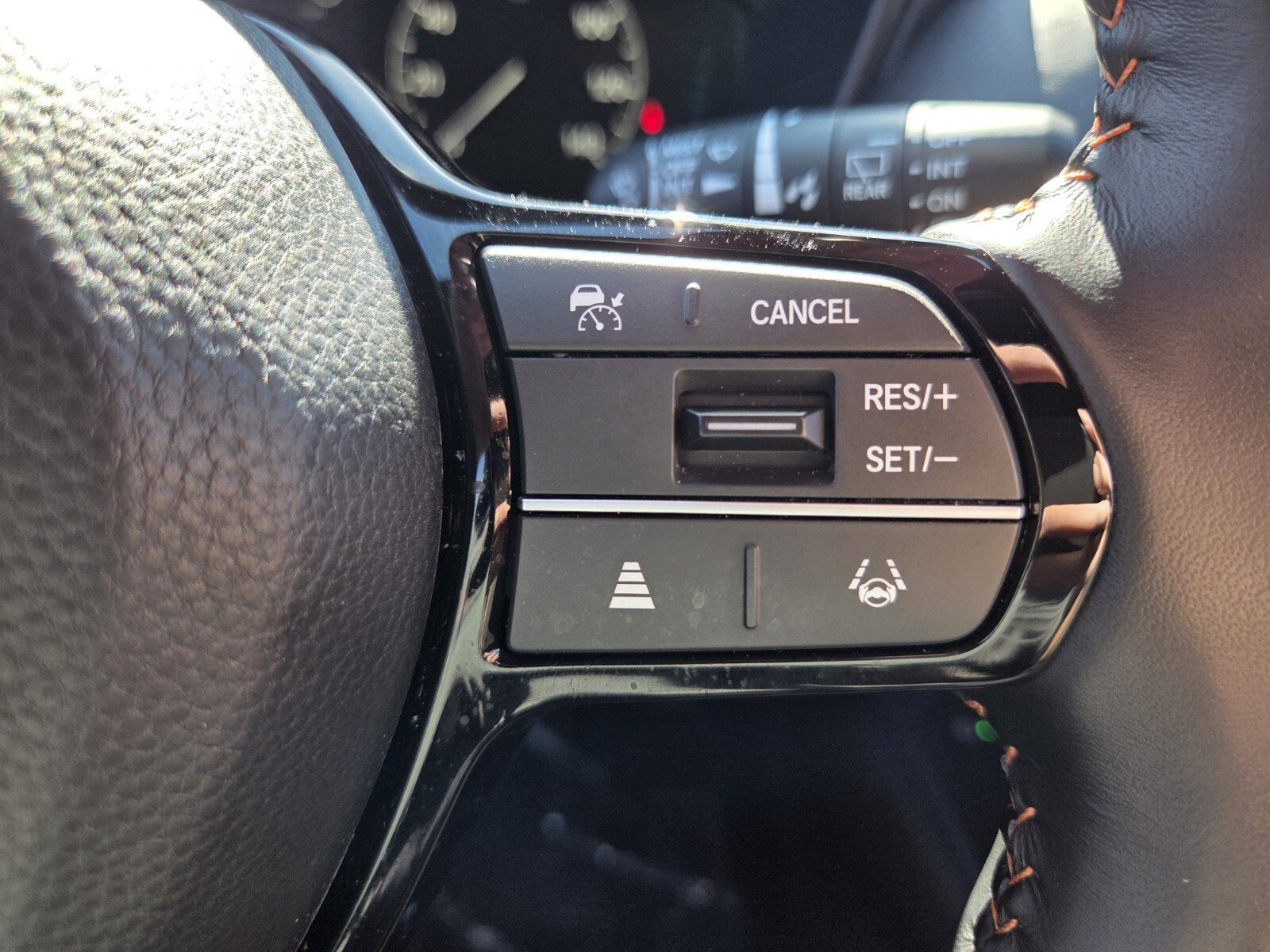 Used 2026 Honda HR-V Sport image 25