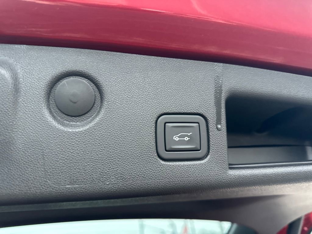 Certified 2024 Chevrolet Equinox LT w/ LPO, Floor Liner Package image 30