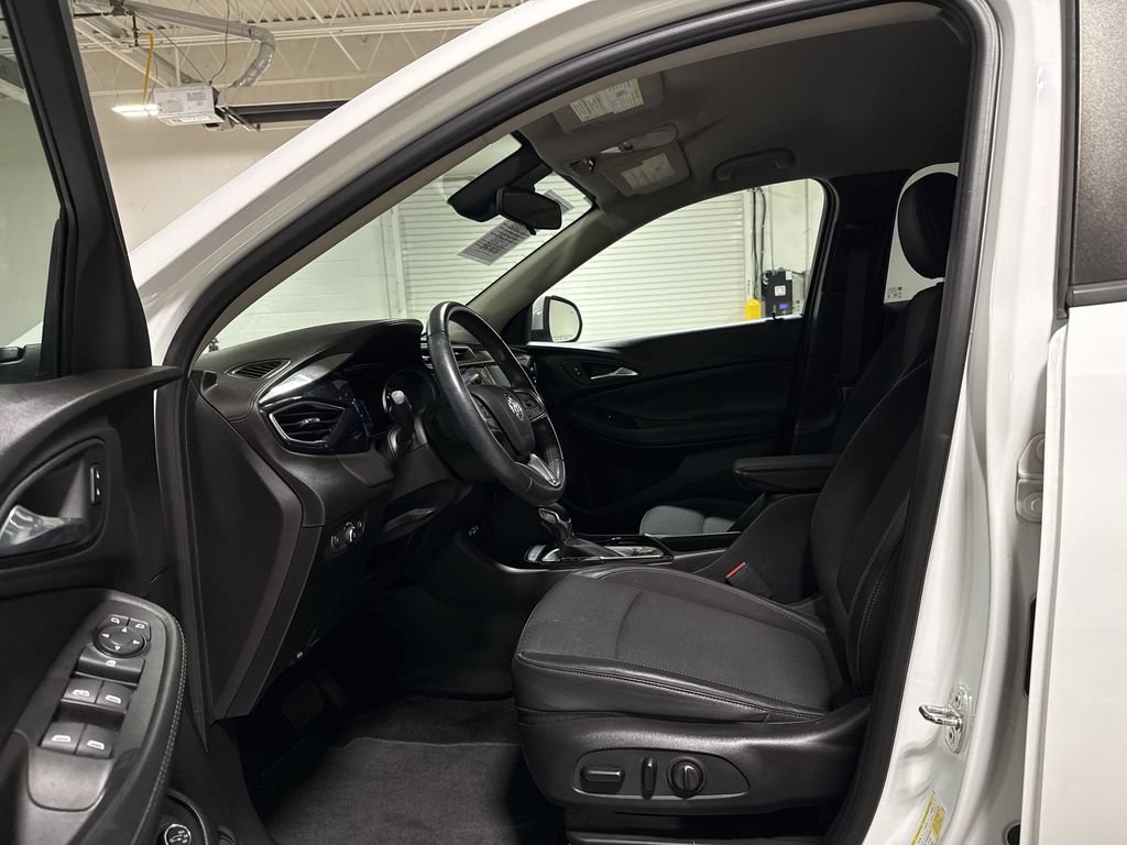 Used 2020 Buick Encore GX Select FWD image 19