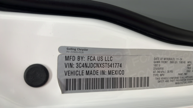 Used 2025 Jeep Compass Limited AWD/4WD image 27