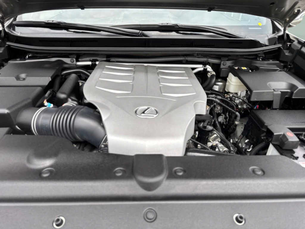 Used 2023 Lexus GX 460 Premium AWD/4WD image 32