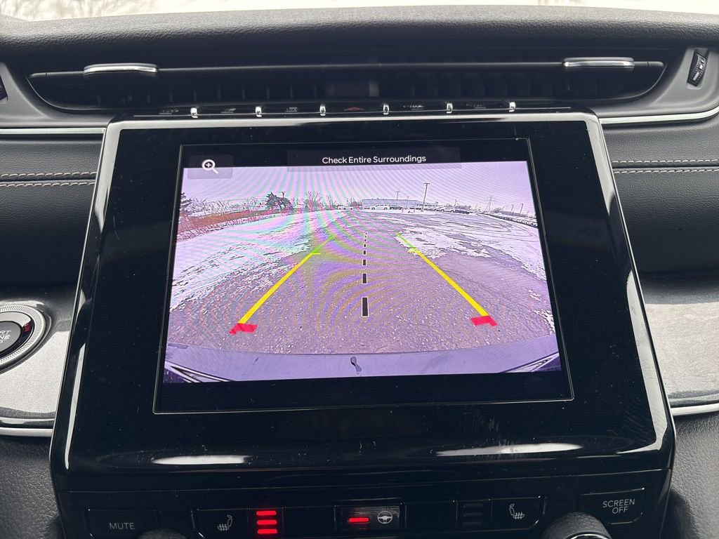 Used 2023 Jeep Grand Cherokee L Laredo image 24