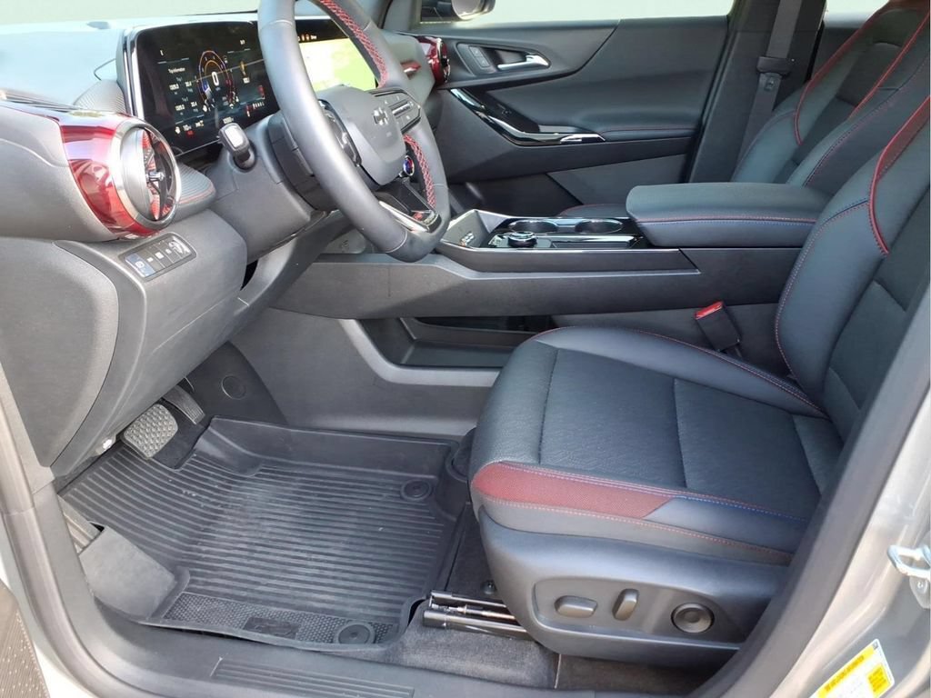 Used 2026 Chevrolet Equinox RS AWD/4WD image 19
