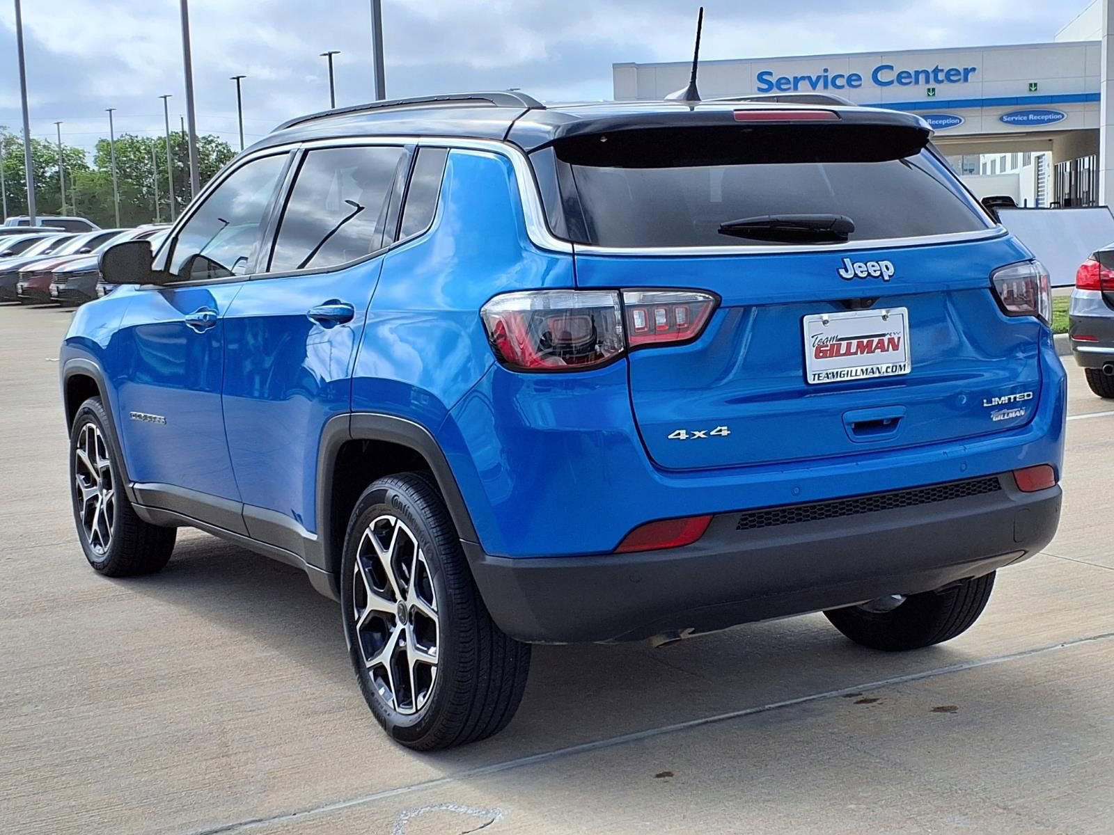Used 2025 Jeep Compass Limited AWD/4WD image 2