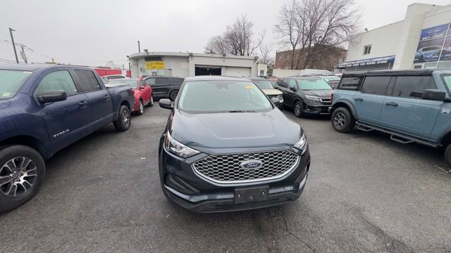 Certified 2024 Ford Edge SE image 10