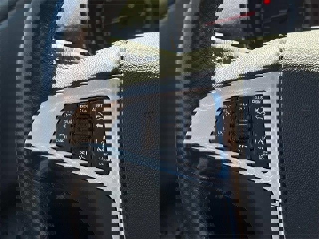 Used 2017 GMC Terrain SLT w/ Open Road Package image 28