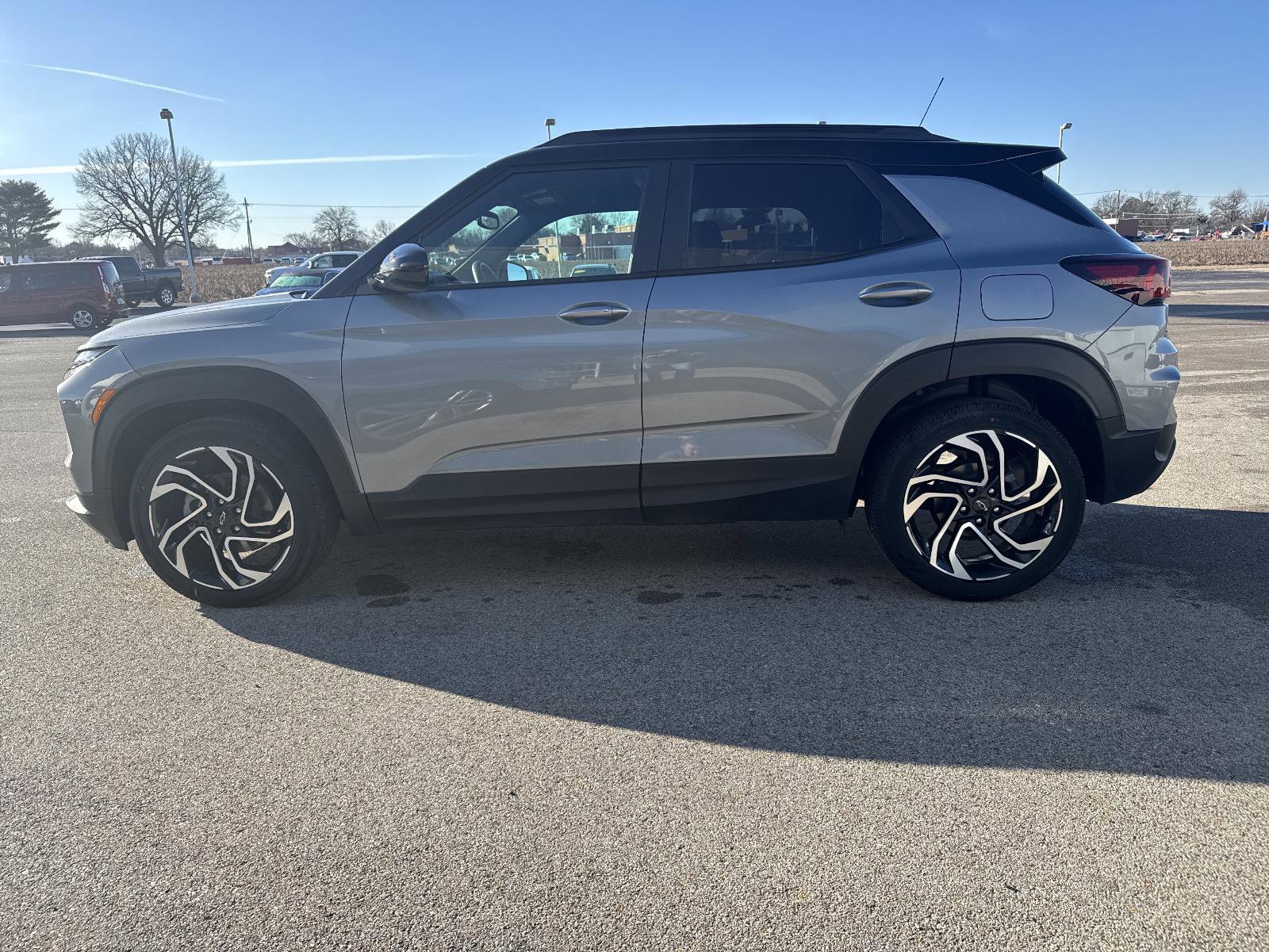 New 2025 Chevrolet TrailBlazer RS w/ Convenience Package image 2
