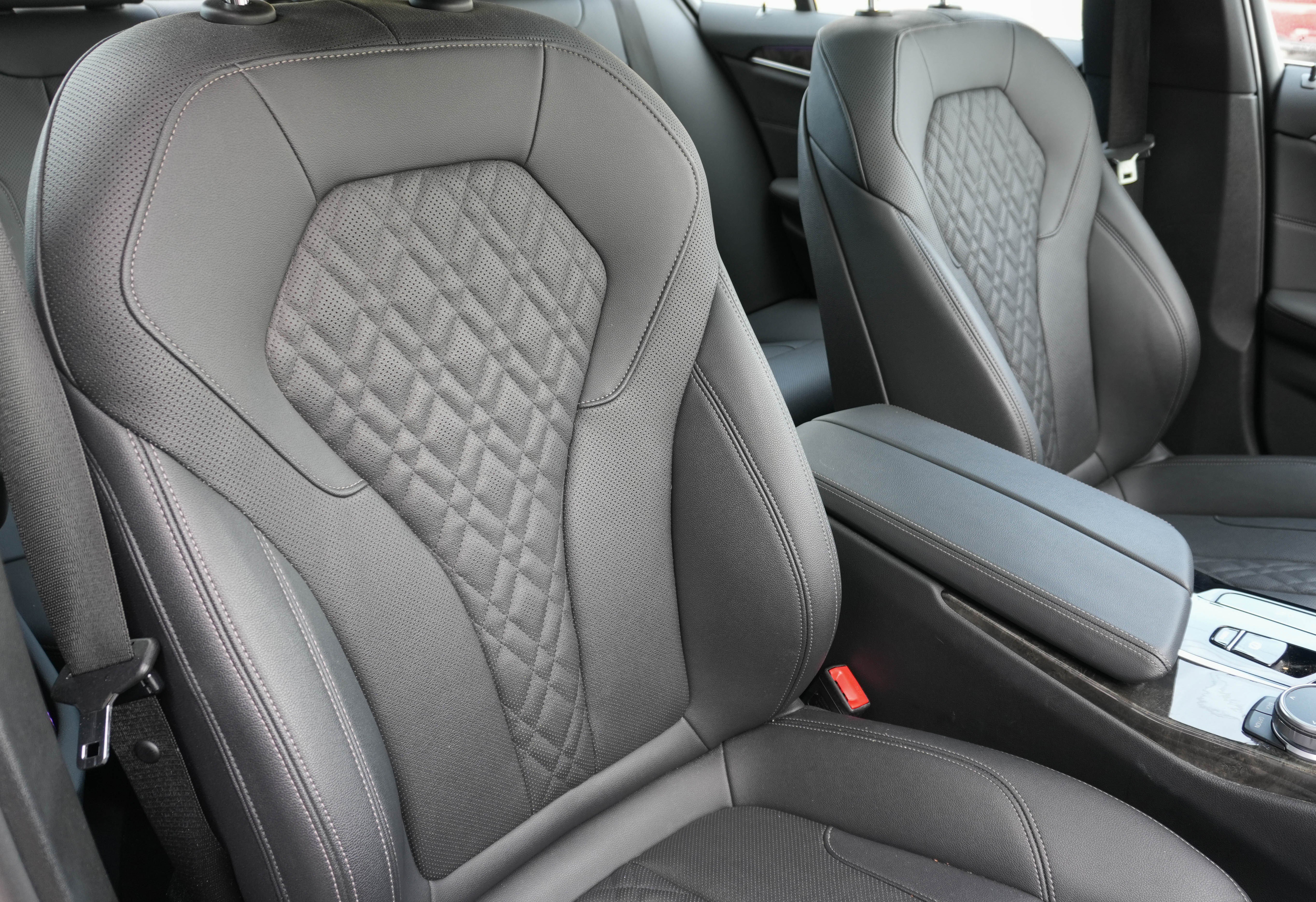 Certified 2023 BMW 530i xDrive w/ Premium Package image 12