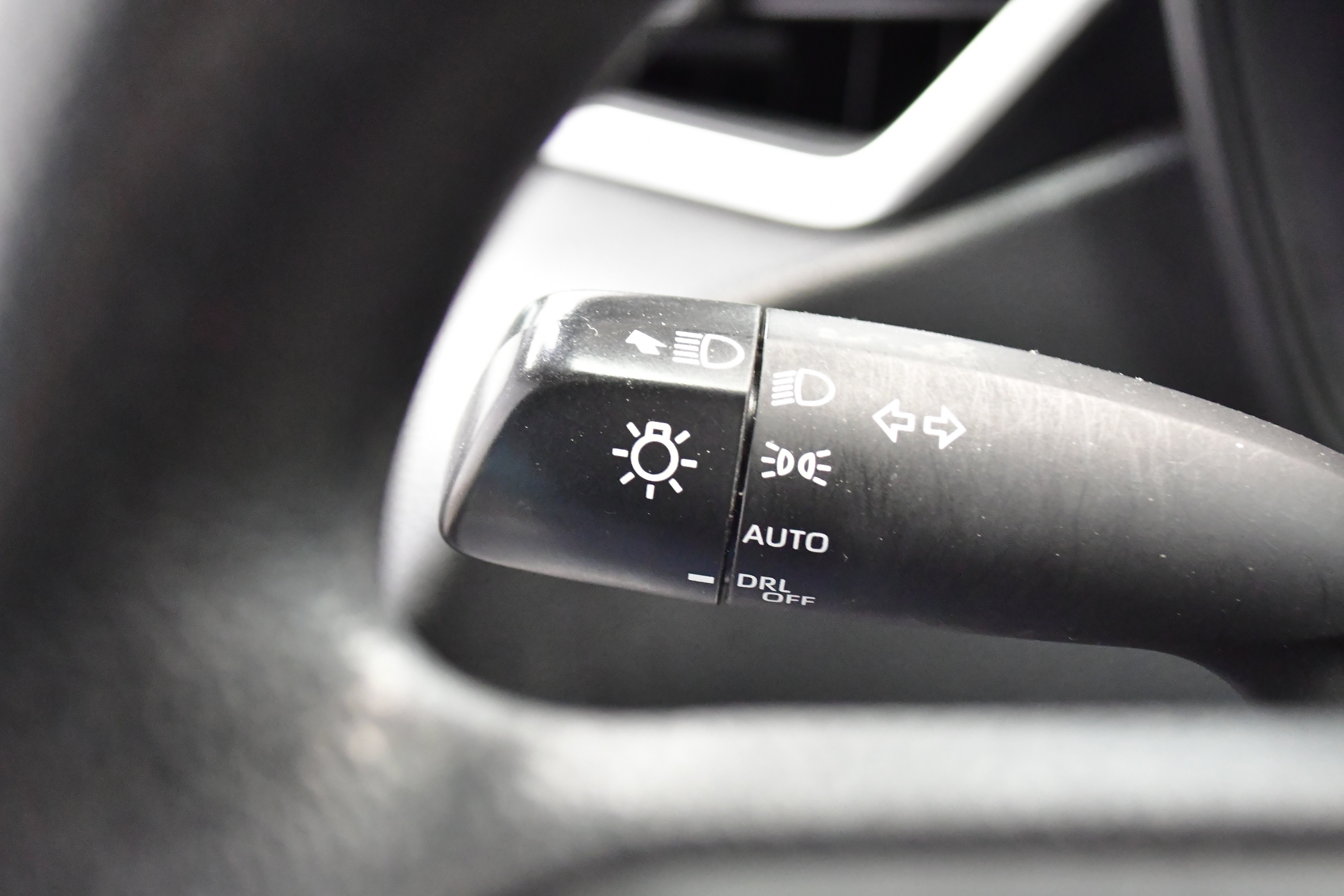 Used 2022 Toyota Corolla LE FWD image 19