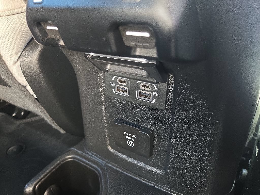 Used 2023 Jeep Gladiator Mojave w/ Cold Weather Group AWD/4WD image 94