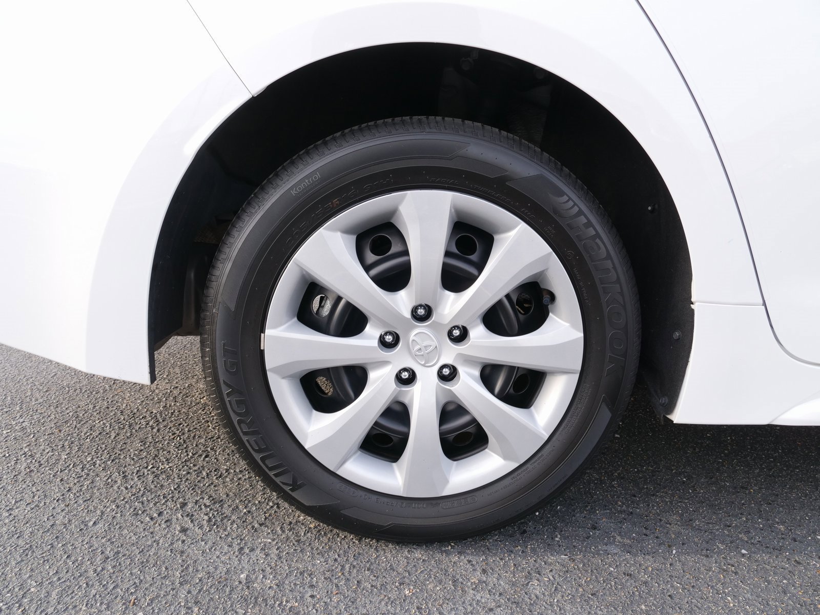 Used 2023 Toyota Corolla LE image 12