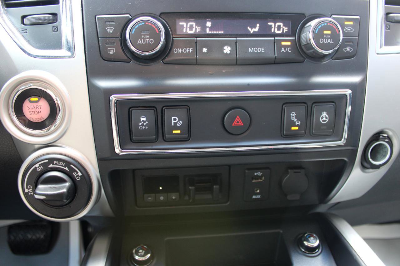 Used 2017 Nissan Titan PRO-4X w/ Pro-4x Convenience Package image 26