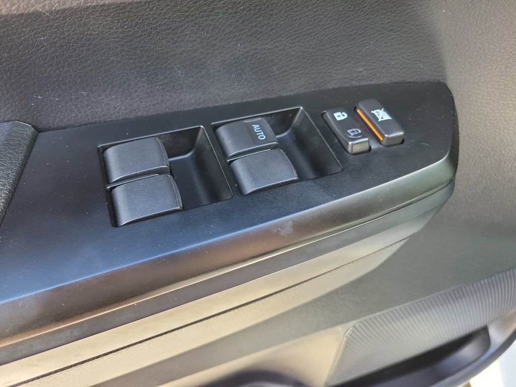 Used 2016 Toyota Tundra SR image 18