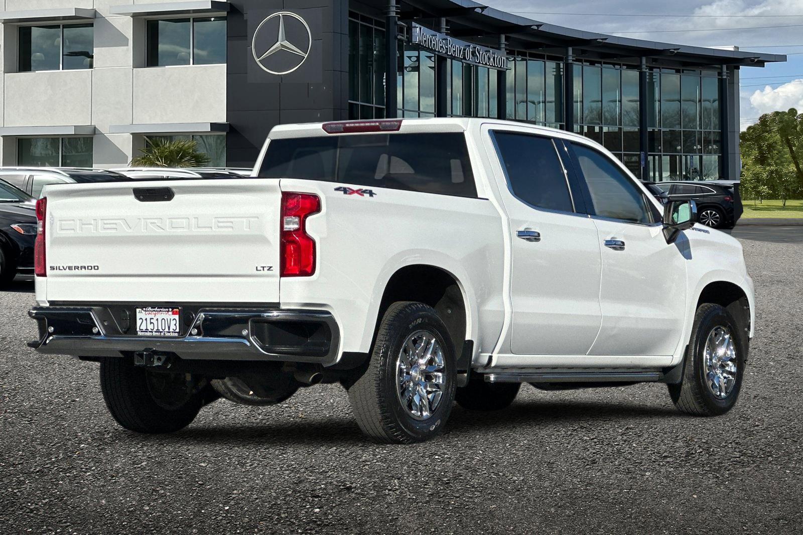 Used 2021 Chevrolet Silverado 1500 LTZ w/ LTZ Convenience Package II image 4