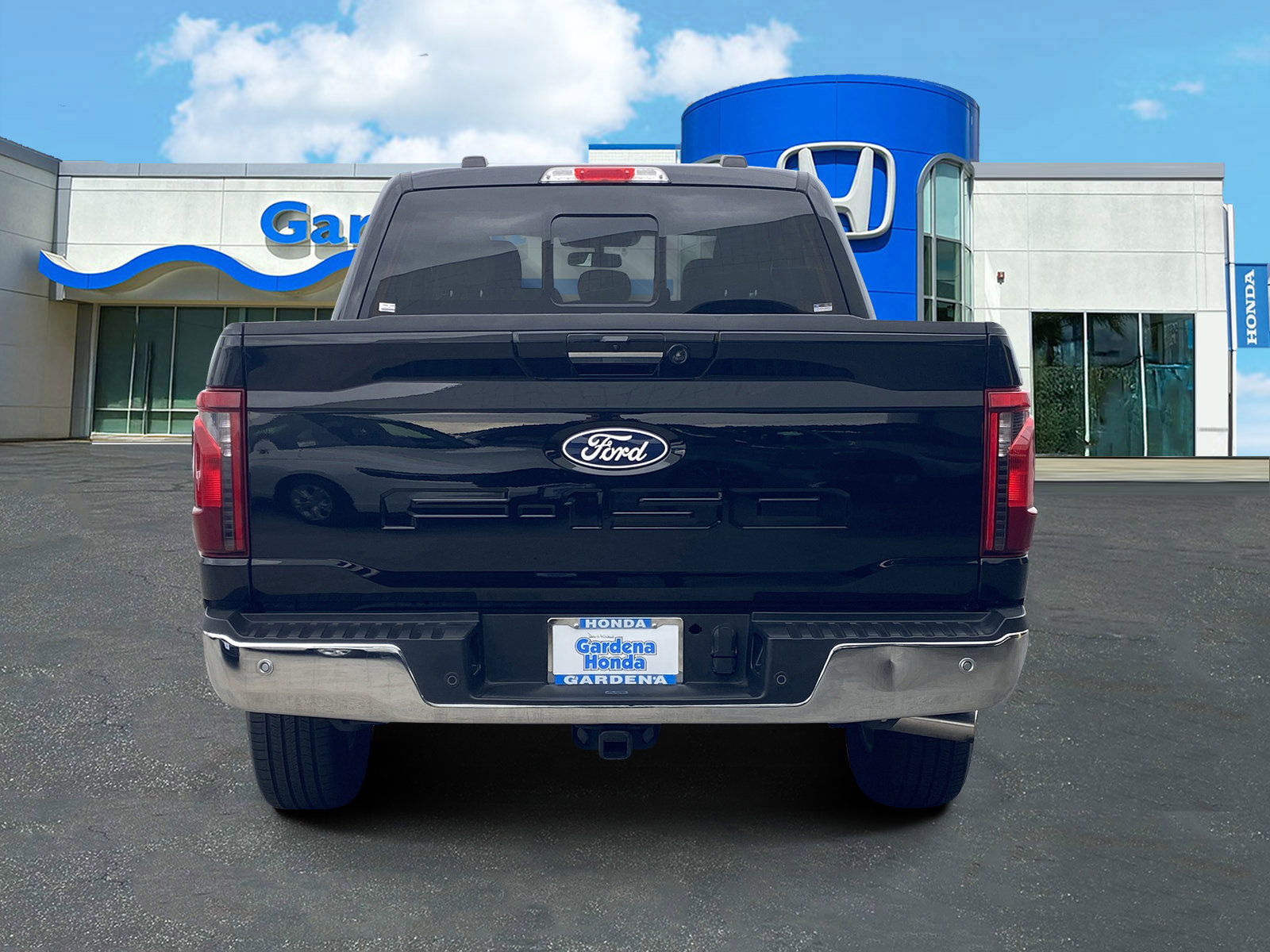 Used 2024 Ford F150 XLT w/ Equipment Group 302A MID image 5