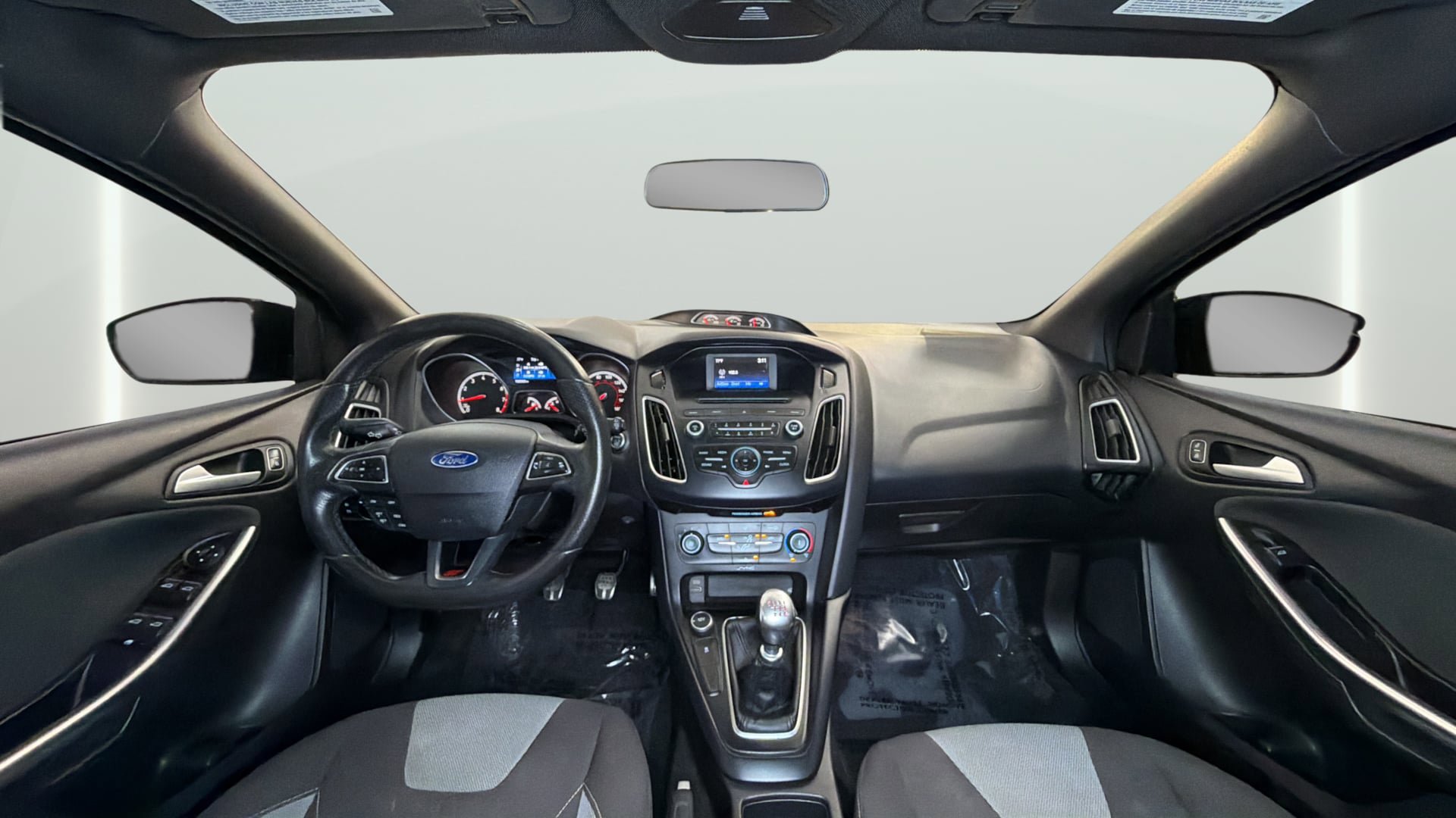 Used 2015 Ford Focus ST image 34