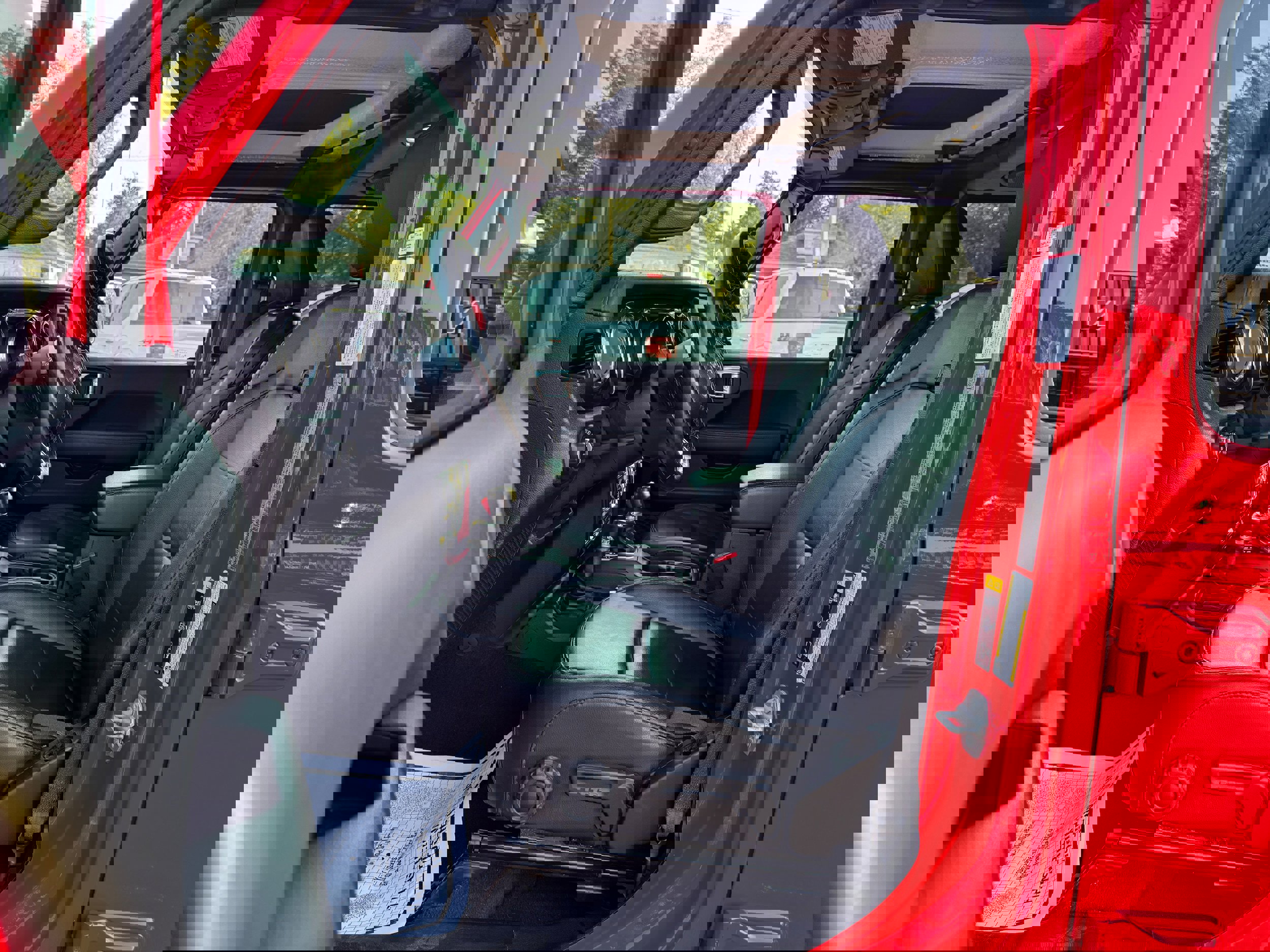 Used 2021 Jeep Wrangler Unlimited Sahara image 10