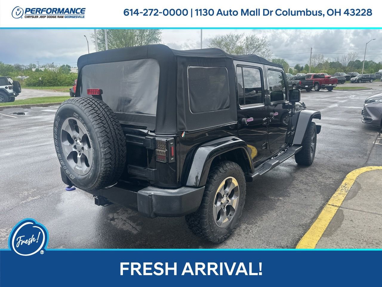 Used 2017 Jeep Wrangler Unlimited Sahara w/ Connectivity Group AWD/4WD image 4