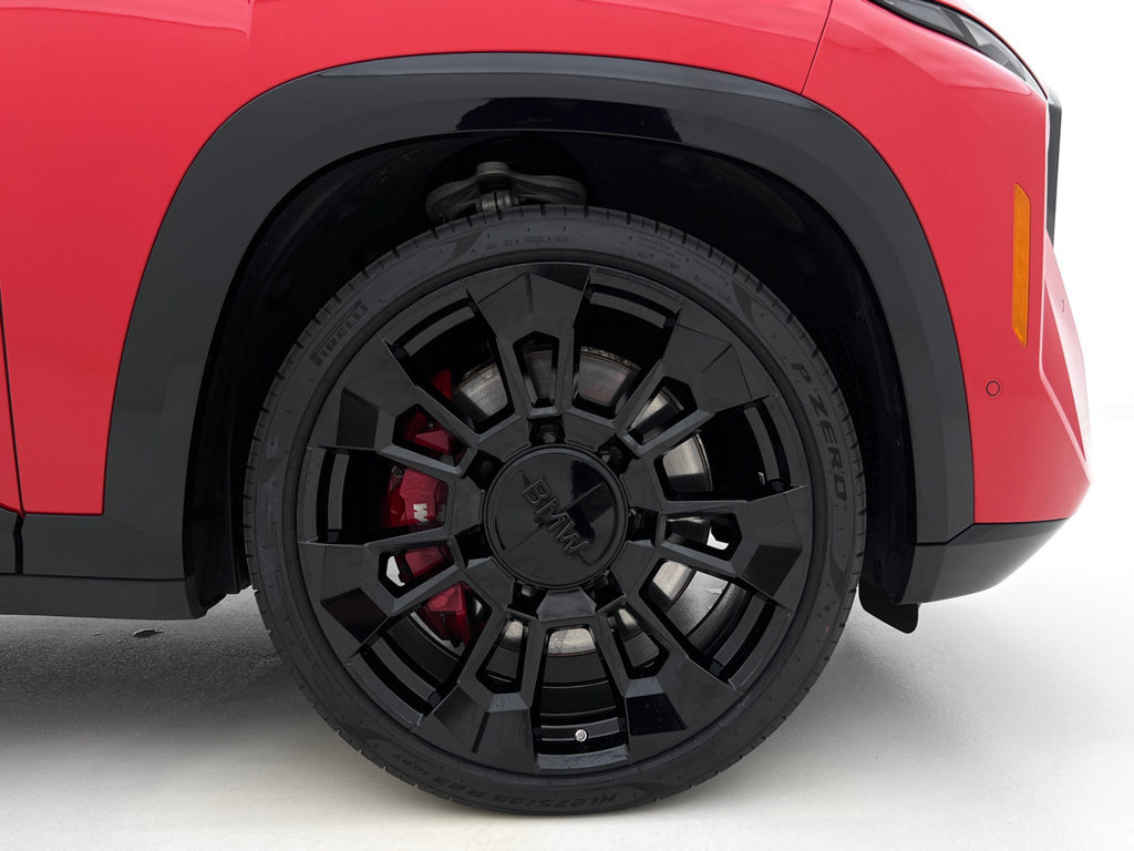 Certified 2023 BMW XM AWD/4WD image 30