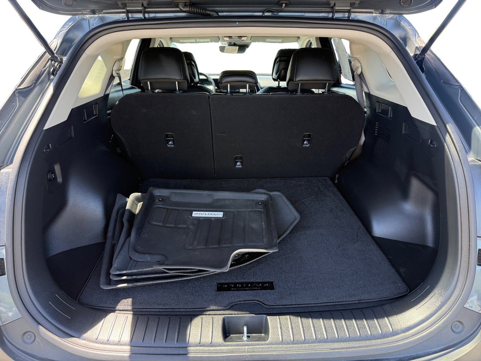 Used 2025 Kia Sportage EX AWD/4WD image 17