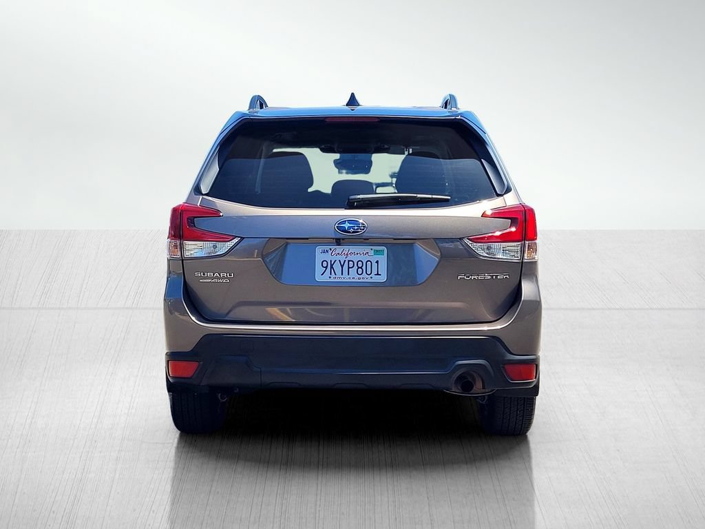Used 2024 Subaru Forester Premium AWD/4WD image 5