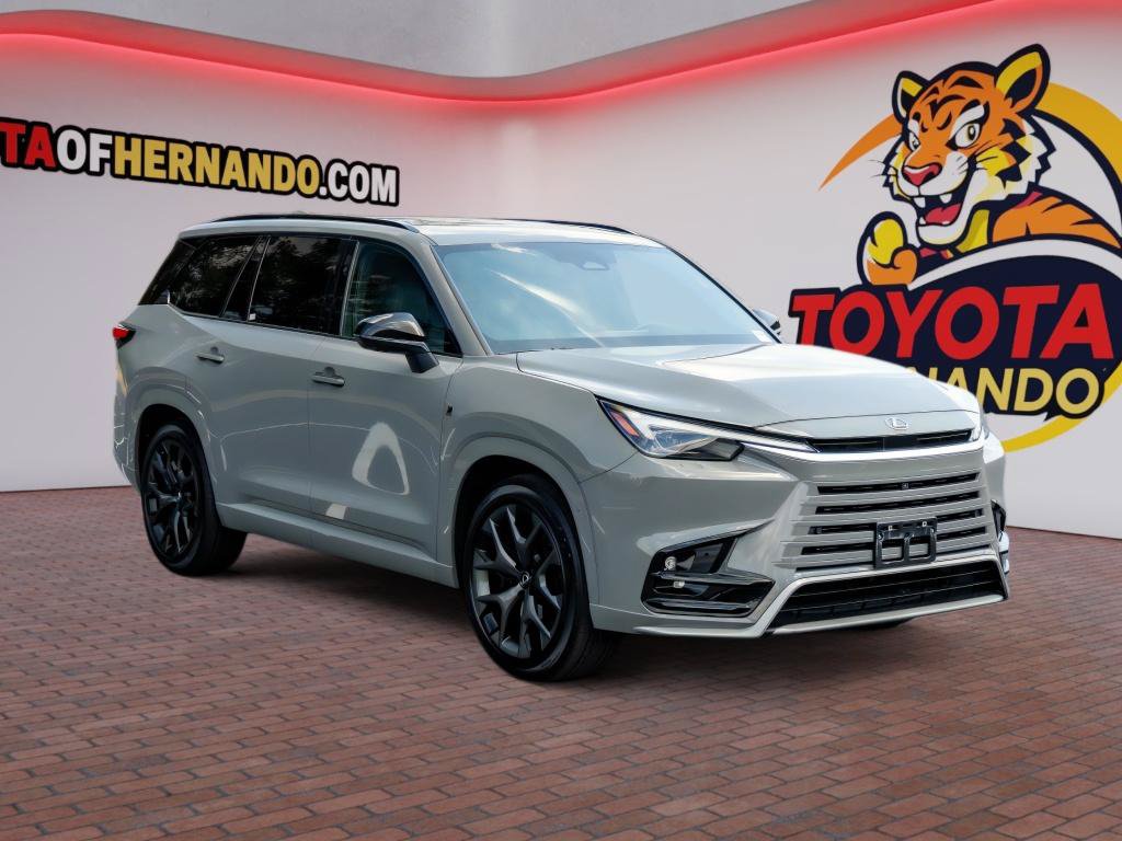 Used 2024 Lexus TX 500h AWD w/ Technology Package image 3