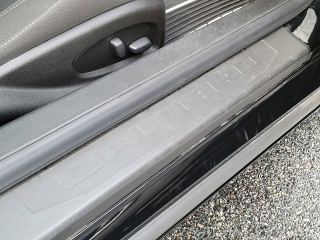 Used 2021 Chevrolet Camaro LT w/ RS Package image 18