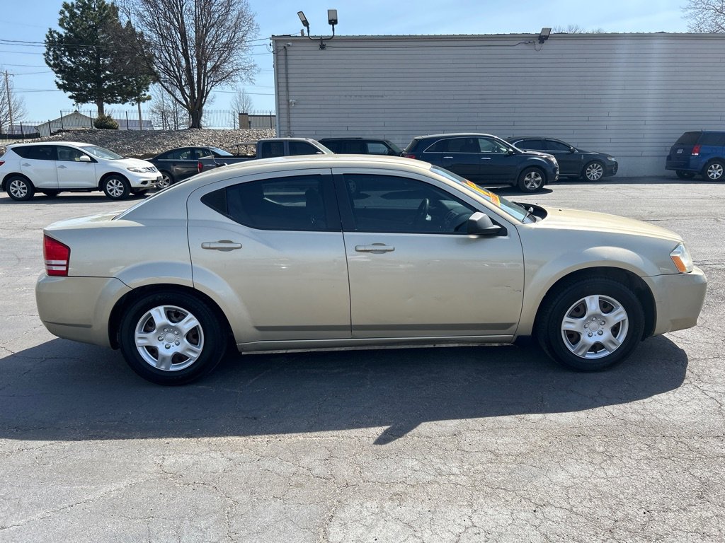 Used 2010 Dodge Avenger SXT FWD image 5
