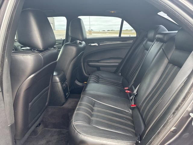 Used 2018 Chrysler 300 S image 18