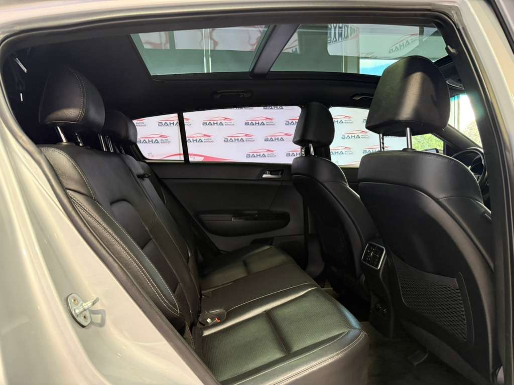 Used 2022 Kia Sportage Nightfall Edition w/ Nighfall AWD Premium Package image 35