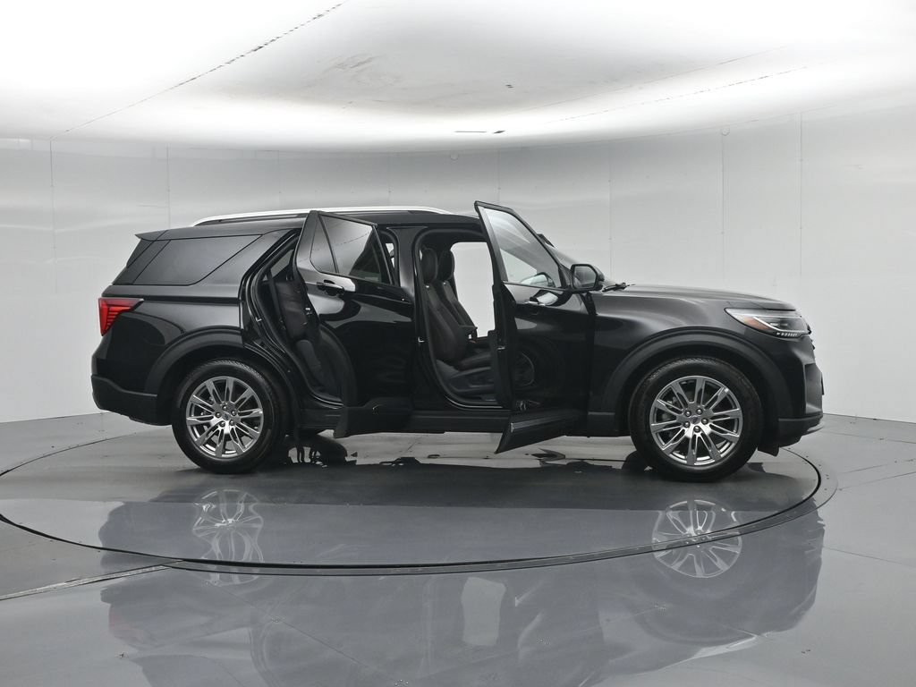 New 2026 Ford Explorer Platinum RWD image 38