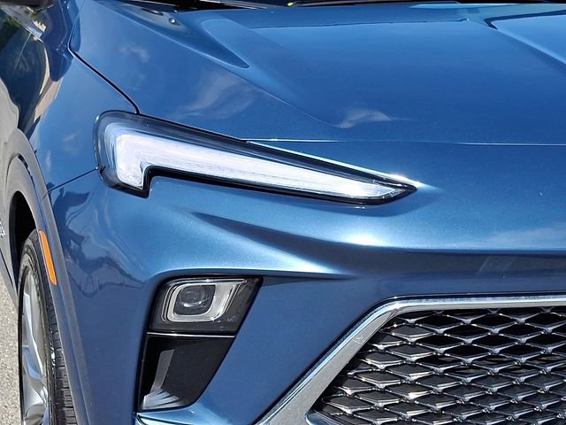 Used 2024 Buick Encore GX Avenir w/ Avenir Technology Package image 9