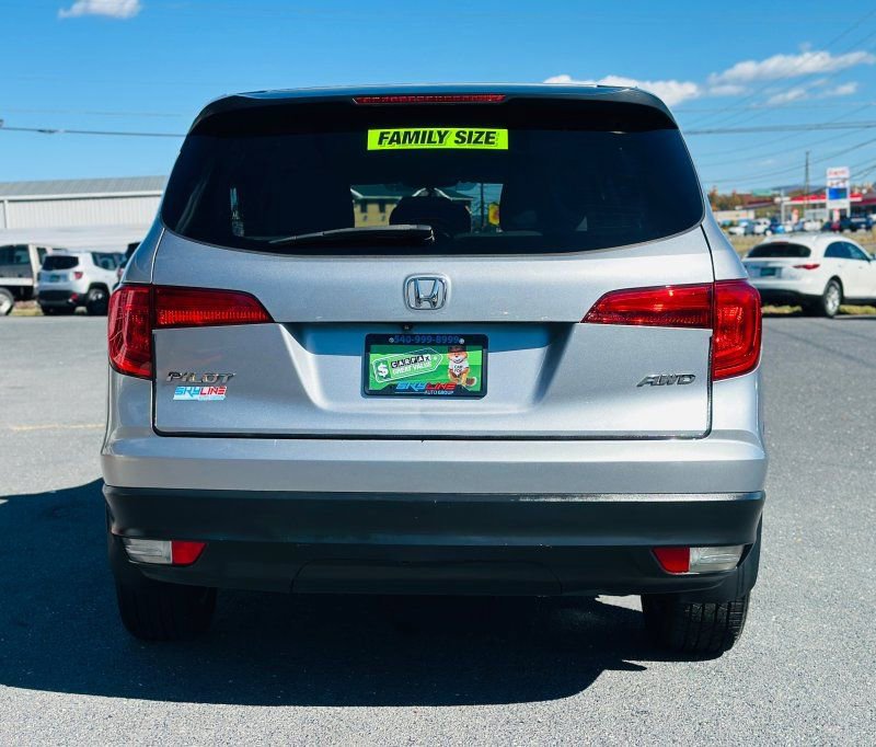 Used 2016 Honda Pilot LX image 4