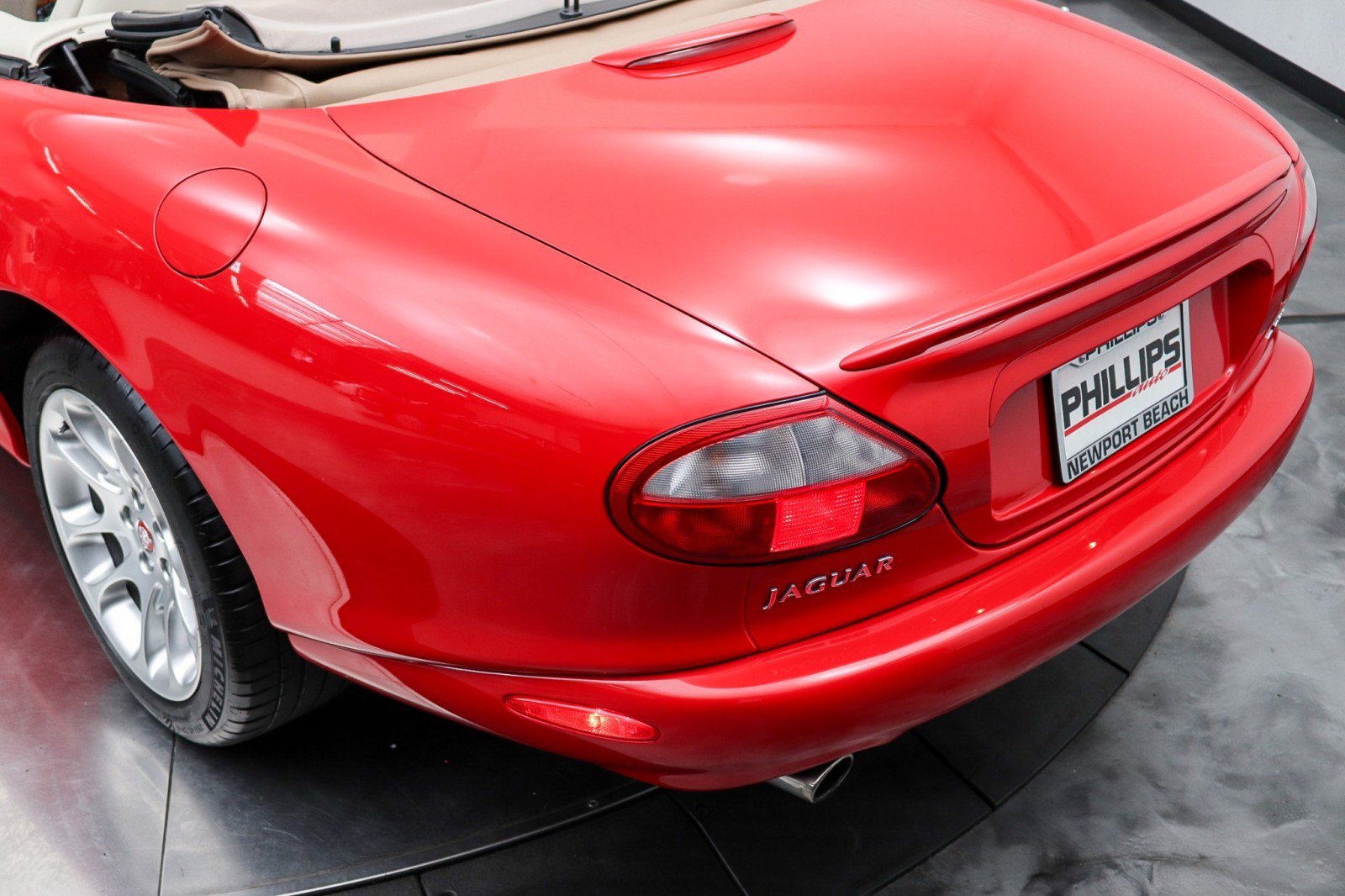Used 2000 Jaguar XK8 Convertible RWD image 20