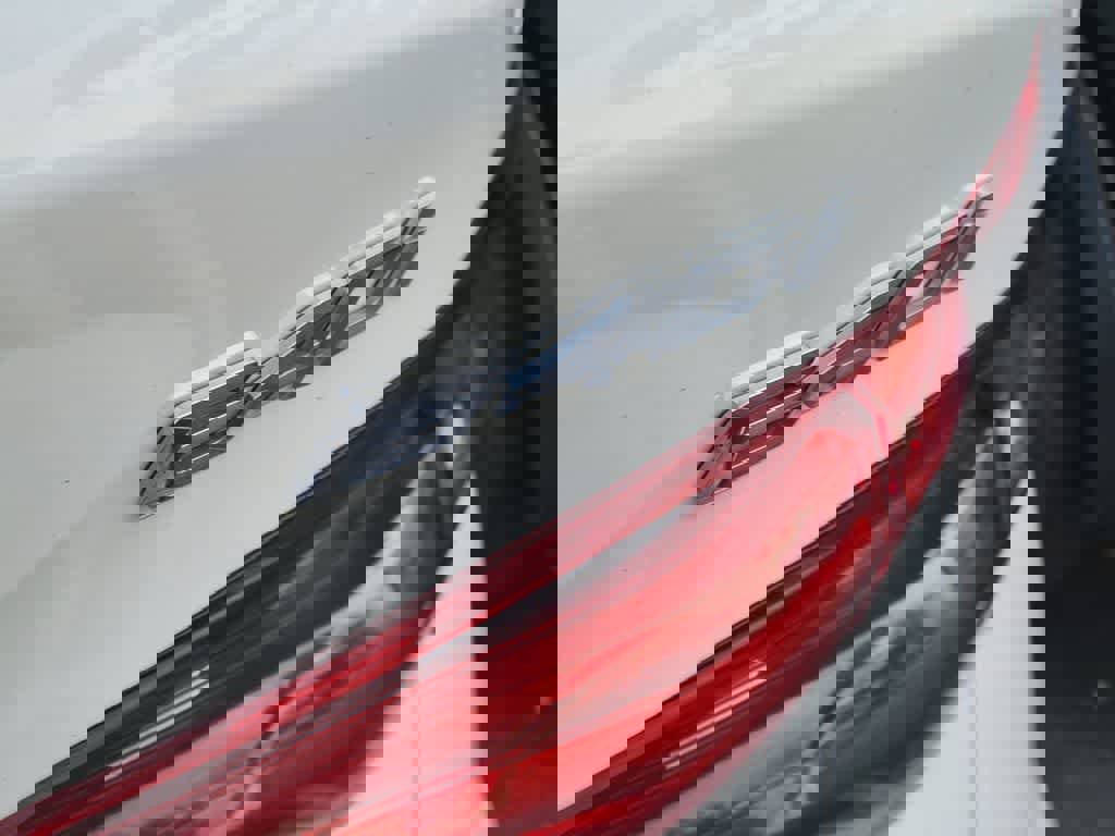 Used 2018 BMW 640i Gran Turismo xDrive image 8