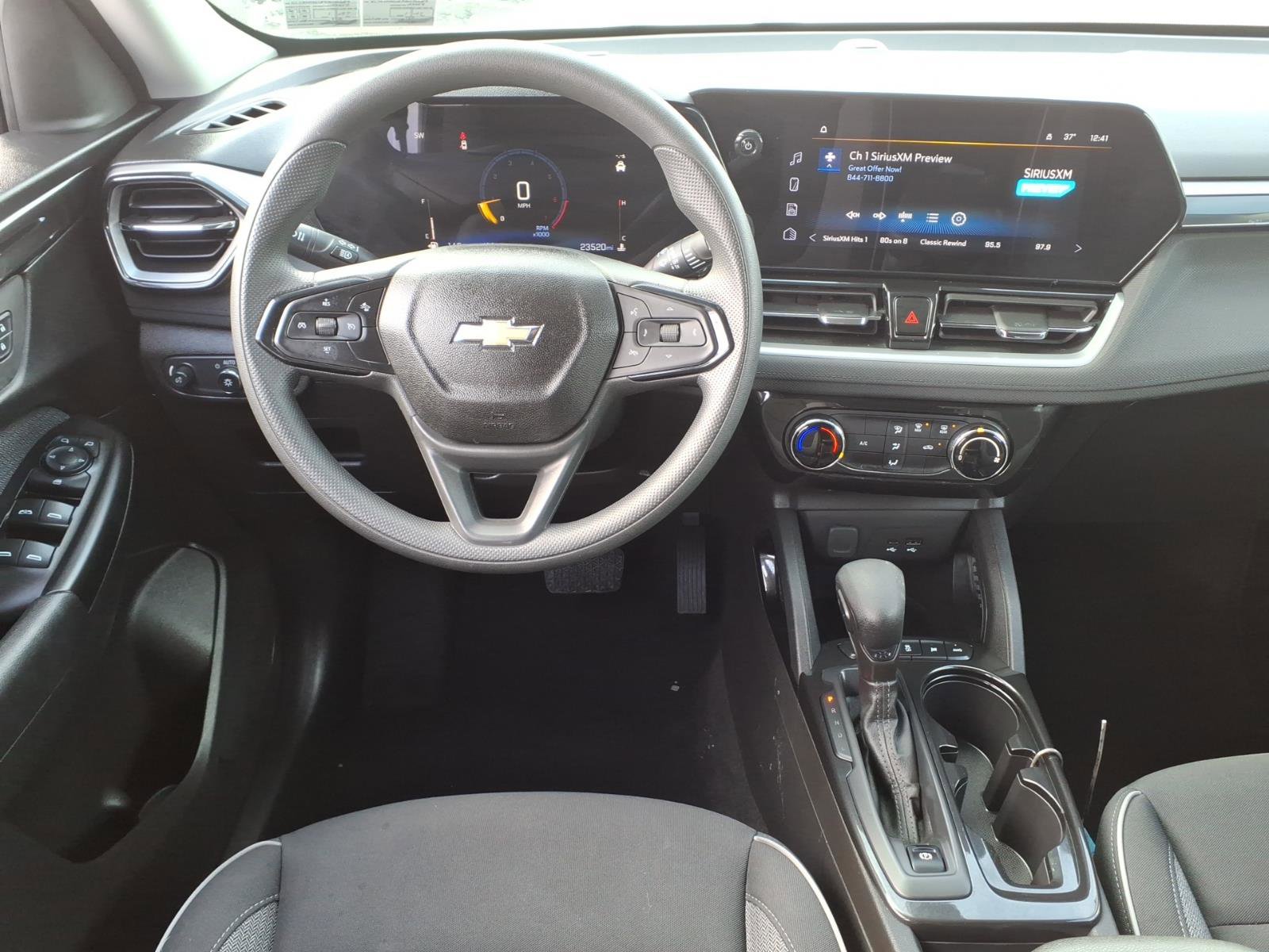 Used 2025 Chevrolet TrailBlazer LT image 7