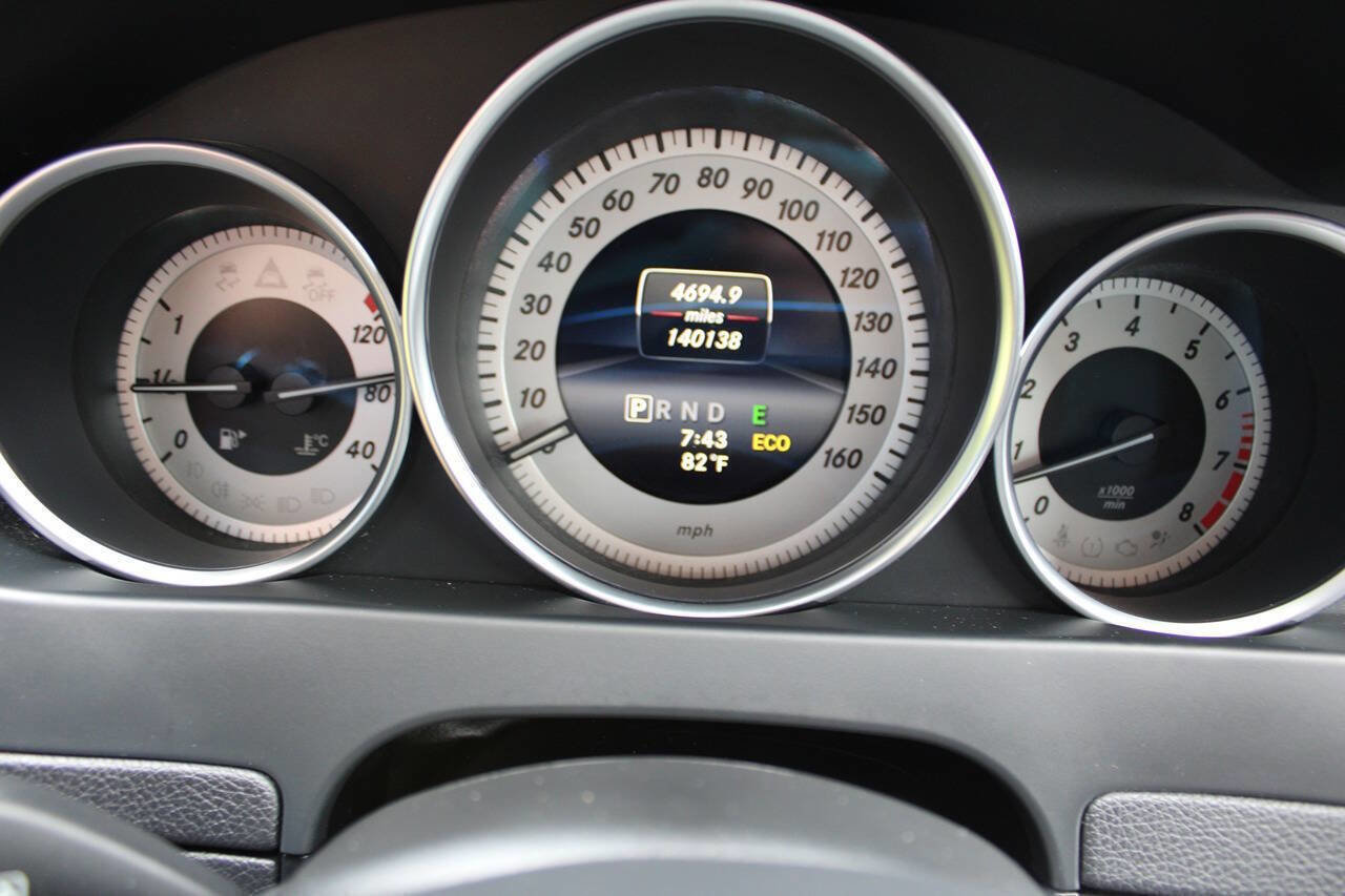 Used 2014 Mercedes-Benz C 300 4MATIC Sedan image 20