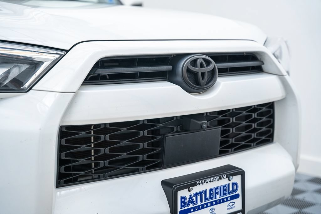 Certified 2022 Toyota 4Runner SR5 Premium w/ Moonroof Package AWD/4WD image 12