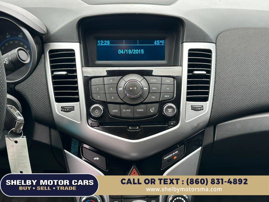 Used 2015 Chevrolet Cruze LT image 12