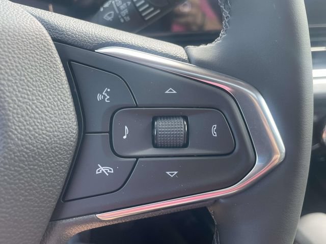 New 2026 Chevrolet Trax LT w/ Sunroof Package FWD image 17