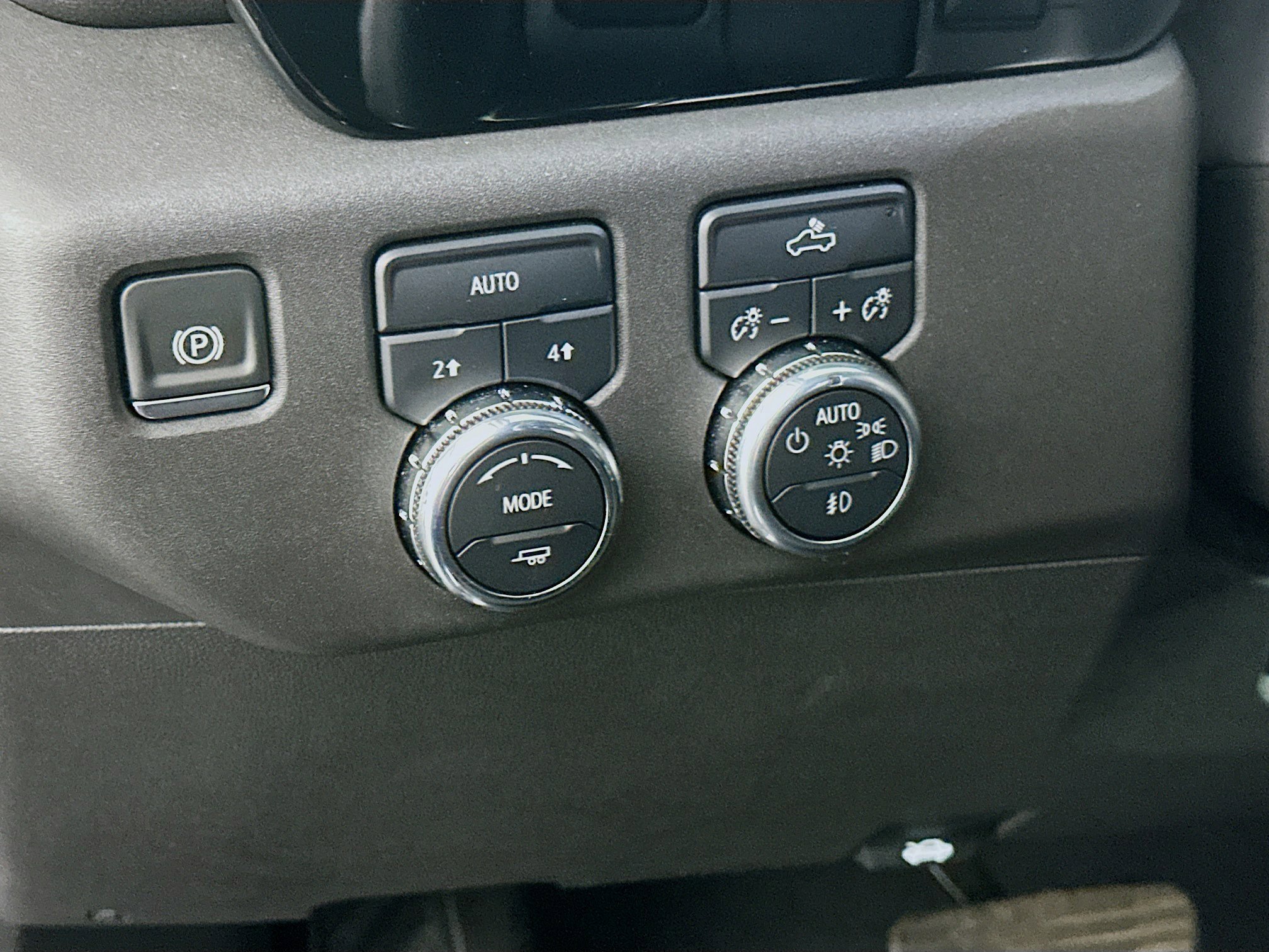 Used 2024 GMC Sierra 1500 Elevation AWD/4WD image 16