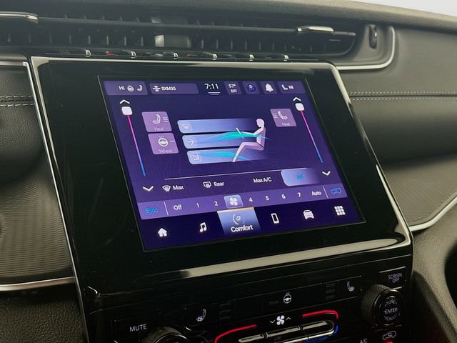 New 2025 Jeep Grand Cherokee Altitude image 15