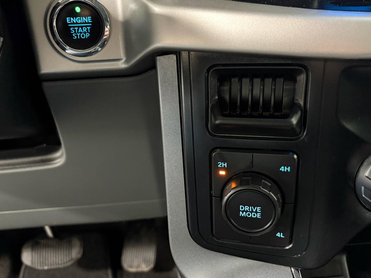 Used 2022 Ford F150 XLT w/ Equipment Group 302A High image 30