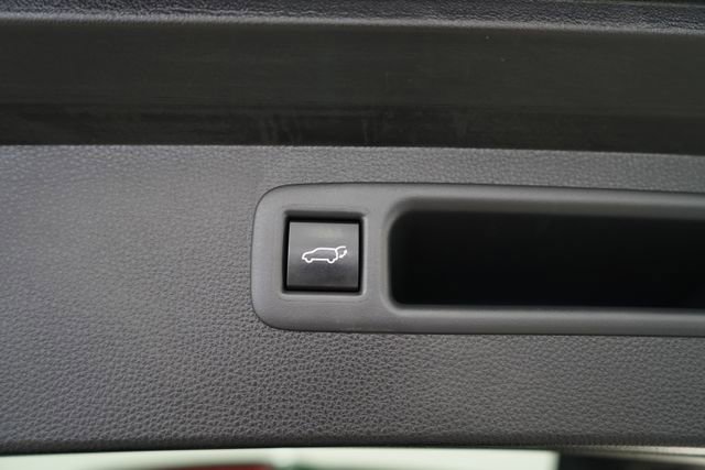 Used 2023 Toyota Highlander XLE image 79