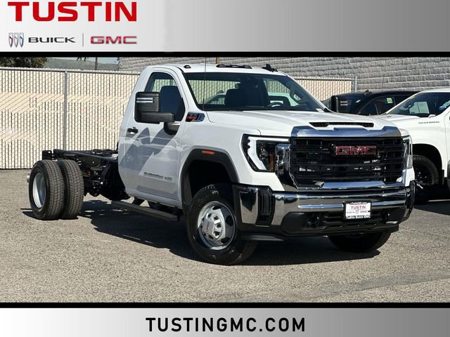 New 2026 GMC Sierra 3500 Pro image 1