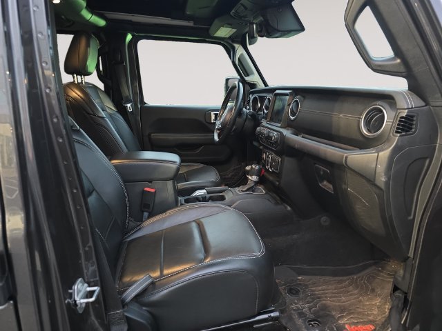 Used 2020 Jeep Wrangler Unlimited Sahara AWD/4WD image 15