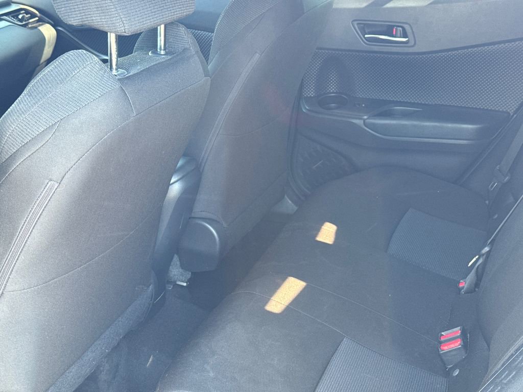 Used 2019 Toyota C-HR XLE image 20