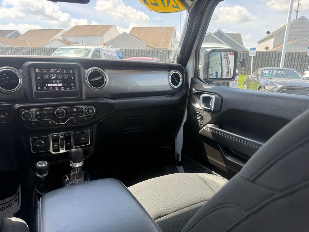 Used 2021 Jeep Wrangler Unlimited Sahara AWD/4WD image 42